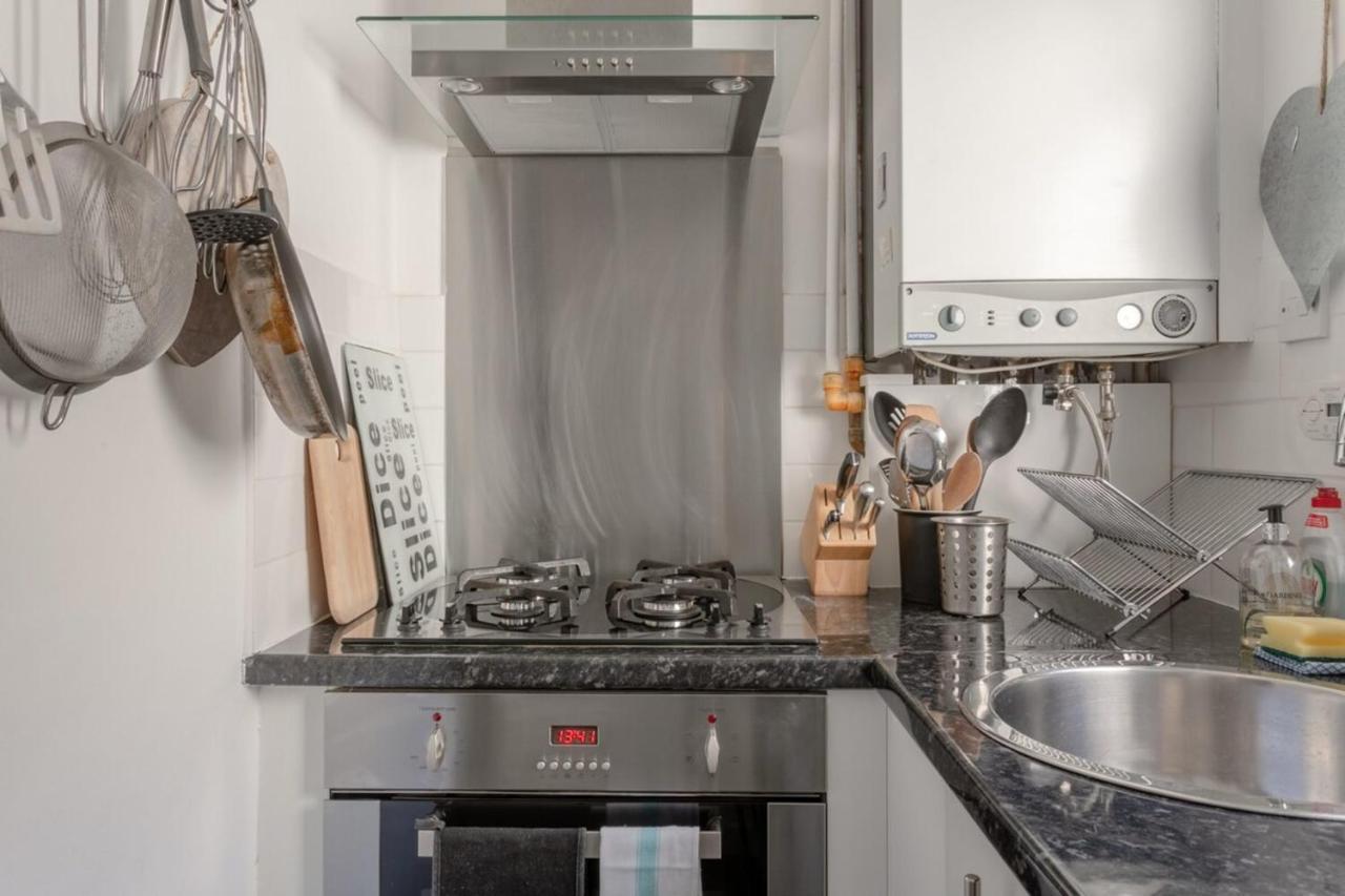Stylish 1 Bed Apartment Near Battersea Park Лондон Экстерьер фото
