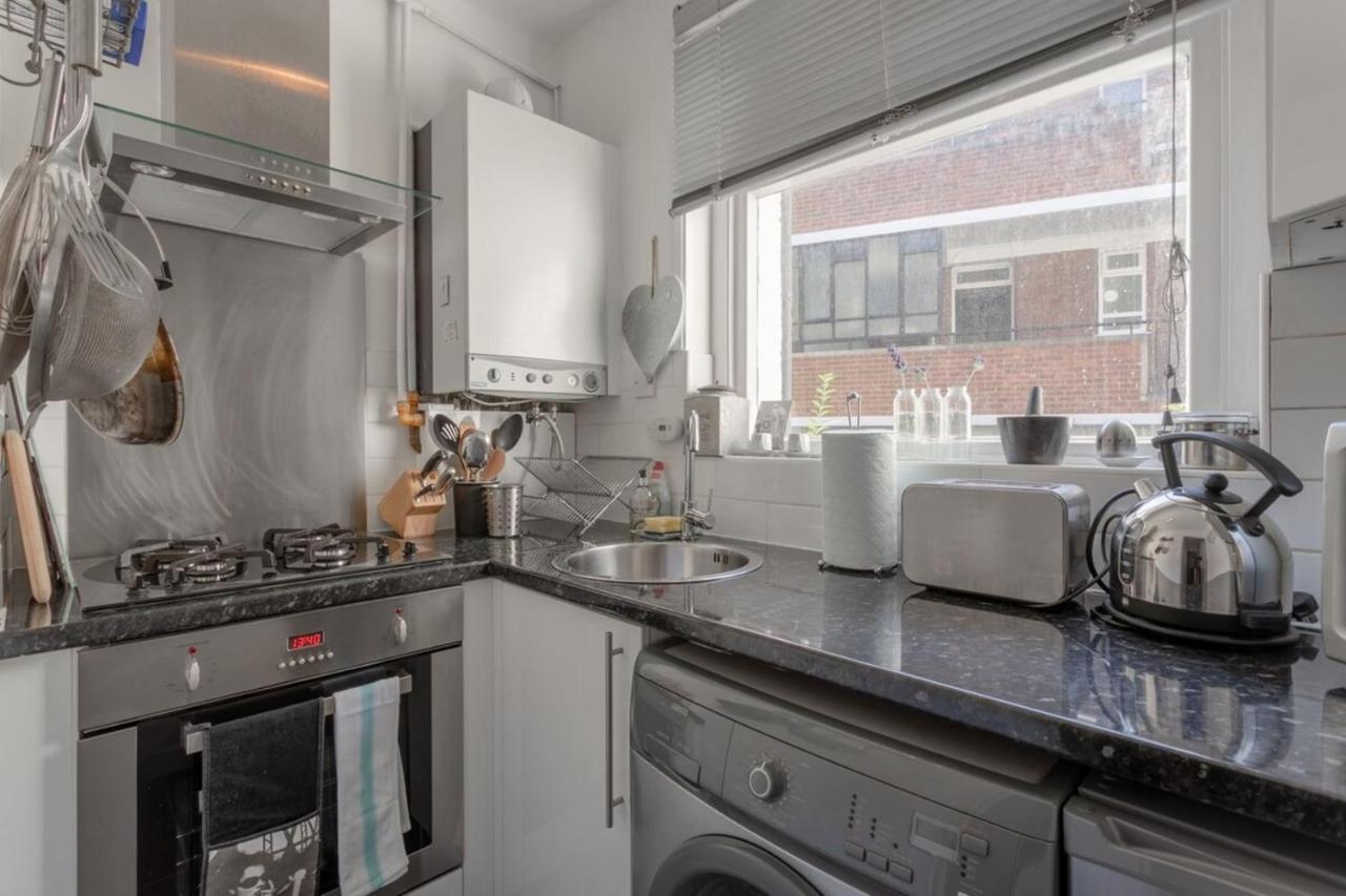 Stylish 1 Bed Apartment Near Battersea Park Лондон Экстерьер фото